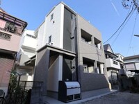 メゾン・アンソレイエ