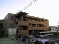 フォレスティア