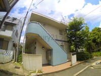 ローレルプラザ