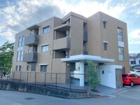 ジュネスマユータ