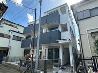 エテルノヴァローレ川口