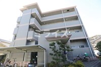 クローヴェーサウスタカハマ