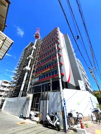 セレニテ江坂エクラ