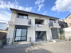 シャーメゾン灘北