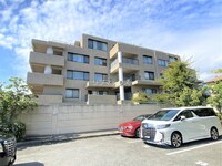 芦屋ロイヤルホームズ