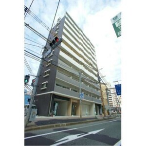 リラス博多