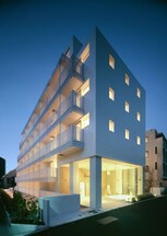 カスタリア市ヶ谷