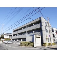 アンプルールリバーサイド