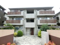 プルーニャ　B棟