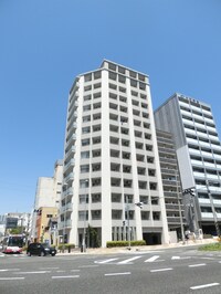 グラビスコート加古町