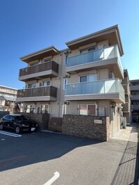 サリオス庚午北