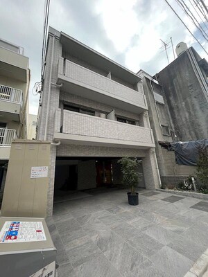 インプレイス・マスミ