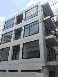 ＬＩＥＢＥ東中野