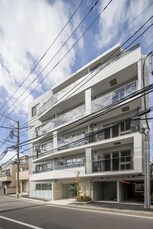 ルミーク本町イースト