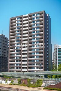 エンブレムコート明石町