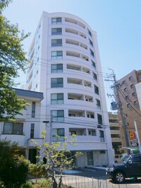 ドゥーエ上前津