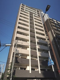 クリスタルグランツ梅田