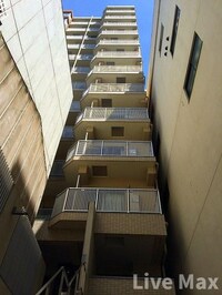 レジュールアッシュ谷町