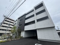 シャーメゾン上中野