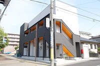 ペールオレンジ