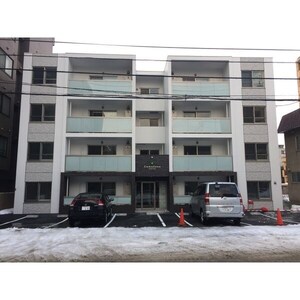 コモゾーナ円山