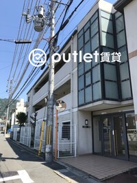 フォートアネックス