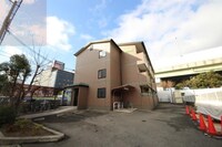 ハイウッズナガタ