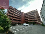 清川六番館