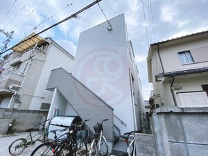 ディオーナ・コサカ