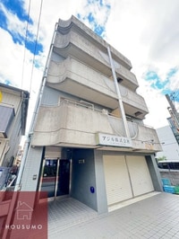 メゾンラフィーネ