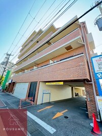 ＥＡＳＴ　ＡＳ　ＯＮＥ