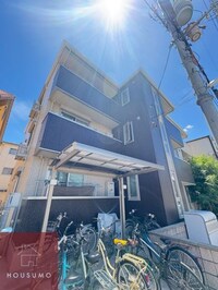 エミ・スエヒロ