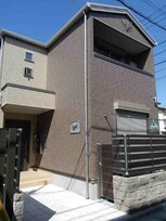 Ｔｈｒｅｅ　ｉ