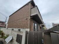 ファミール三宅