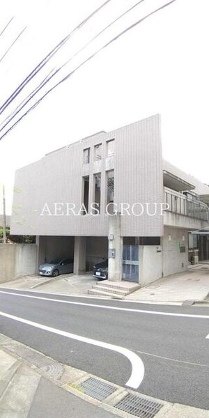 HOUSE K