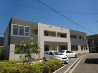 アビタ　カモリ