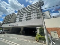 グランピア中央