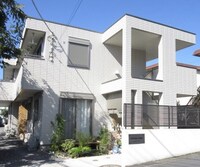 ＨＵＧＥＬ　ＲＩＳＥ