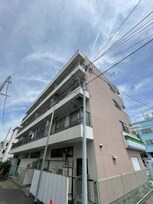 新山下三番館