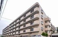 アーバンパーク三ツ池公園Ｅ