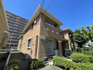 シャルマン西橋本E棟