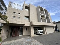 メゾンドバレー