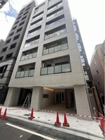 TAZ　Building