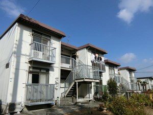 シャトードイワネ13号館