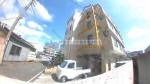 マンション川端