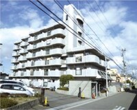 グランドファミリア高井田