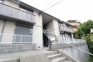 レクレドール西舞子