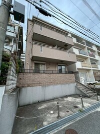 ラ・クエスタ岡本