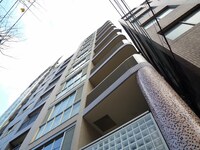 ＮＥＳＴＹ　ＦＬＡＴ