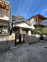 関守町３丁目貸家